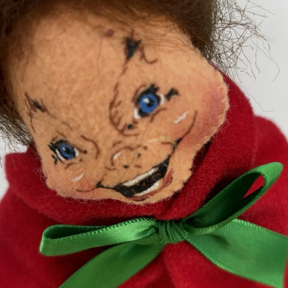 Pair of Annalee Dolls Dickens‎ 14IN Christmas Caroler Man And Woman